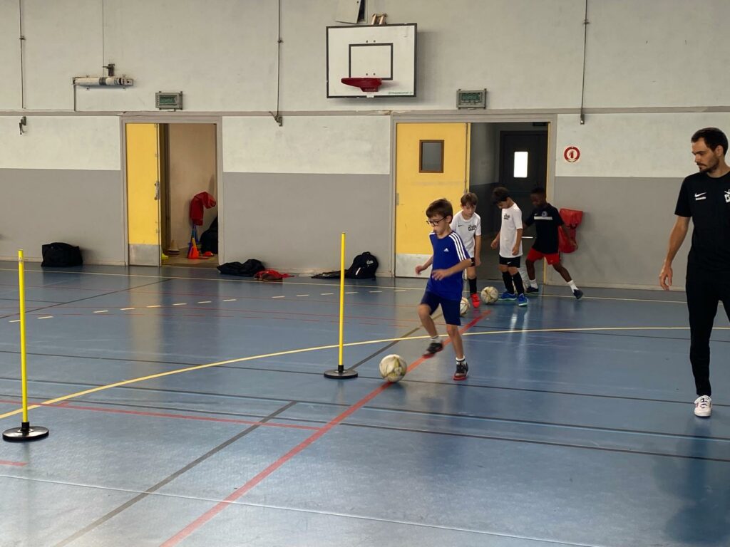 Rentrée du Futsal 491963588 1248037837327841 4889716788364859812 n