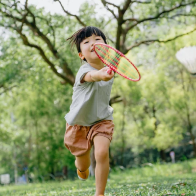 enfant badminton