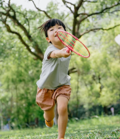 enfant badminton